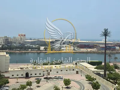 شقه غرفتين وصاله اطلاله بحريه مباشرة مع بلكون باطلاله  باركن رملي متوفر صيانه مجانيه تكييف مركزي  مبني جديد صف اول علي الكورنيش