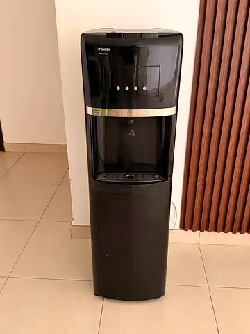 Hitachi freestanding water dispenser - black