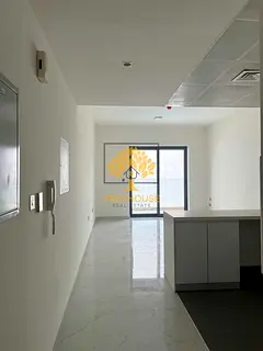 SPACIOUS & ELEGANT STUDIO | POOL VIEW | GREAT DEAL