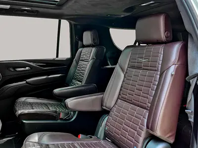 2021 Cadillac ESCALADE — миниатюра 12