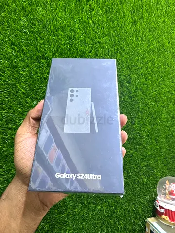 Samsung Galaxy S24 ultra 256GB 1 year warranty