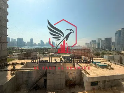 افخم تشطيب غرفة وصالة ثاني ساكن باطلالة بانورامية مفتوحة مع باركين مجانا و خزائن بالحائط و الغرفة ماستر