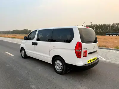2020 Hyundai H1 — миниатюра 6