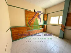Annual Warehouse for Rent in Industrial Area 5 Sharjah Mezzanine Total Area 3500 Square Feet Mezzani
