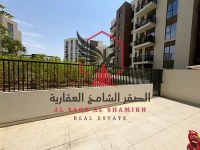 اكبر مساحة غرفة وصالة مع تراس باطلالة مفتوحة و باركين مجانا و جيم ومسبح مجانا و غرفة ملابس و الغرفة ماستر