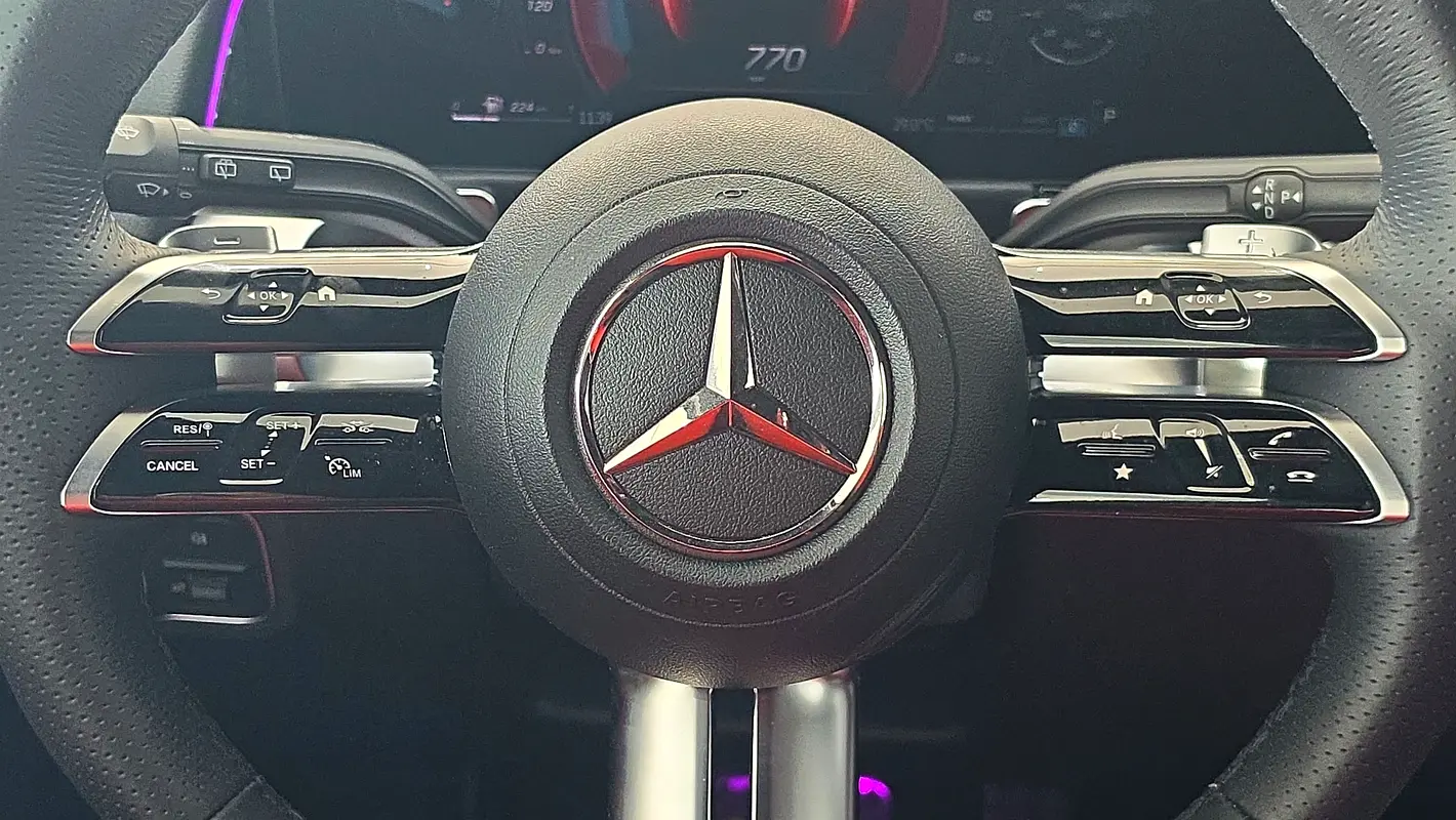 Mercedes-Benz GLB-Class 2025