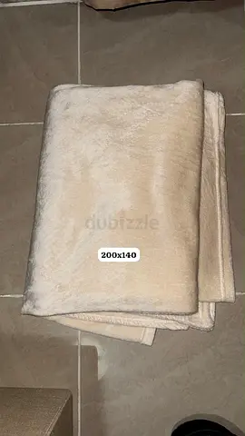 Soft beige fleece throw blanket - 140x200 cm