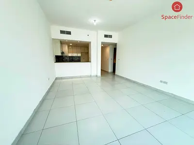 Spacious 2Bed Apartment | Balcony with Road View