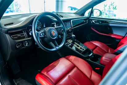2024 Porsche MACAN thumbnail 13