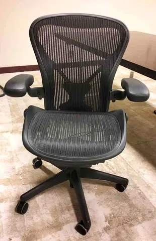 Herman Miller Aeron chair for selling.good condition only little use.s