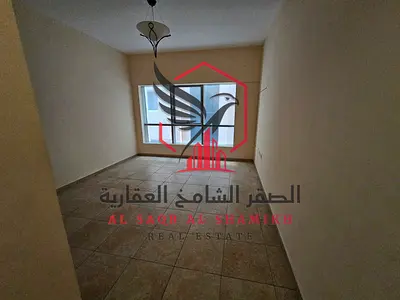 اجمل غرفة ماستر وصالة مع خزائن في الحائط وتكييف مجاني وجيم ومسبح مجاني موقع حيوي قريب من كافة الخدمات