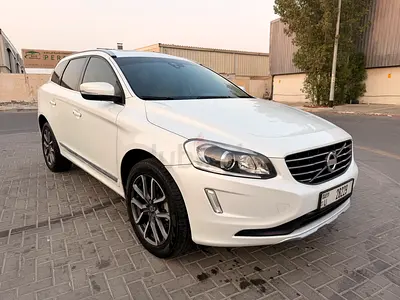 Volvo XC60 T5 Prestige 2017 | GCC Specs | Low Mileage | Pristine Condition