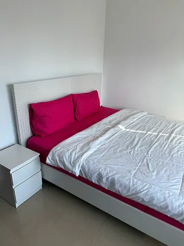 White platform king size bed with headboard and bedside drawer - 10/10 condition