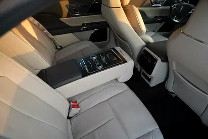 صورة 12 لـ 2020 Lincoln CONTINENTAL