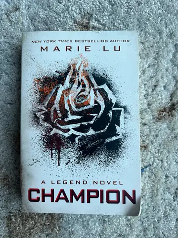 Champion by Marie Lu (Hardcover)