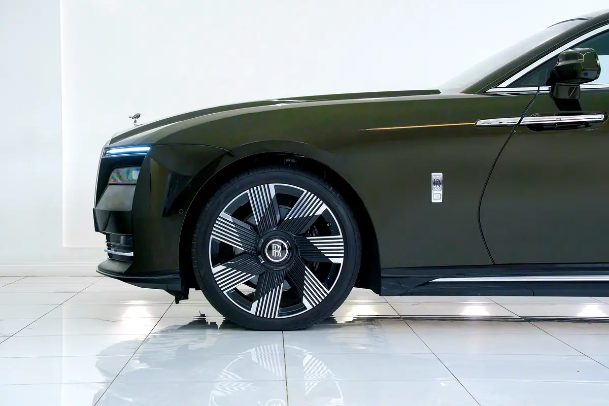 Rolls-Royce Spectre 2025