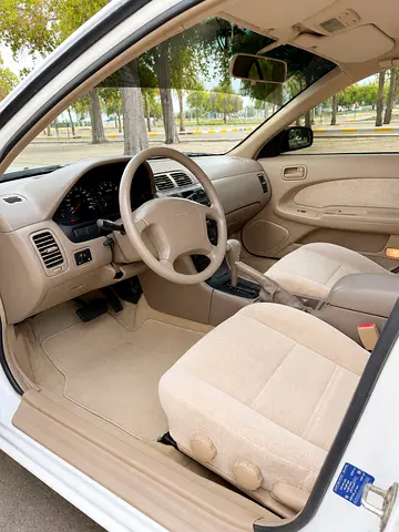 1998 Nissan MAXIMA 照片 8