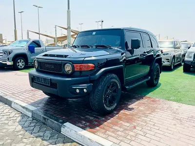 2013 Toyota FJ CRUISER — миниатюра 2