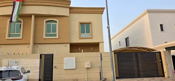 ***Huge 5Bhk Duplex Villa Available in Al Hoshi Area***