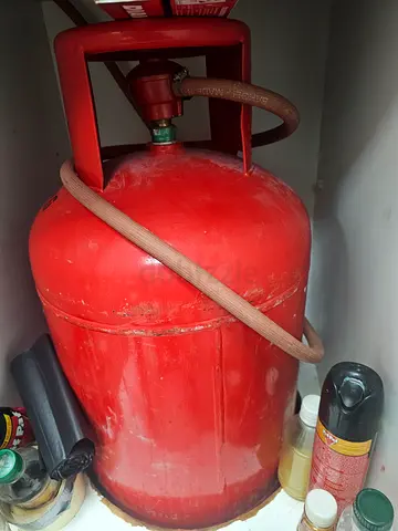 Gas cylinder