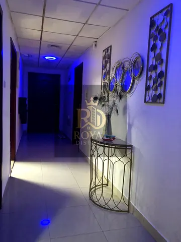 بسعر لقطة | تملك شقة غرفة و صالة + غرفة خادمة + موقف سيارة | تشطيب فاخر | تصميم عصري | موقع متميز