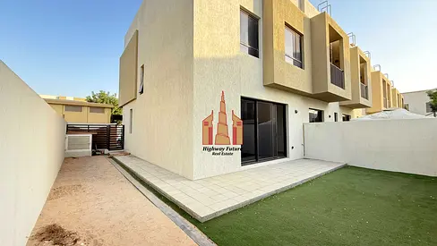 Elegant Corner 3BR Townhouse with Maidroom For Rent in Nasma