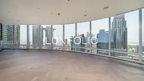 FULLY UPGRADED | VACANT | DOWNTOWN VIEWS