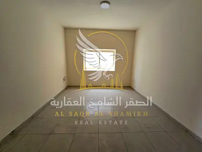 شقة غرفتين وصالة للايجار السنوي في منطقة النباعة مساحة واسعة تشطيب حديث اطلالة مفتوحة موقع متميز
