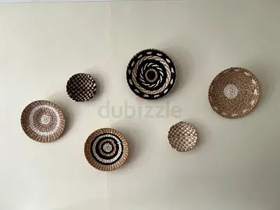 Decorative woven plates