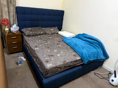 Queen Size bed 160/200 with mattress