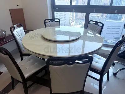 Solid Round Marble Dining Table center revolving with 6 Chairs and lazy susan - Excellent Condition