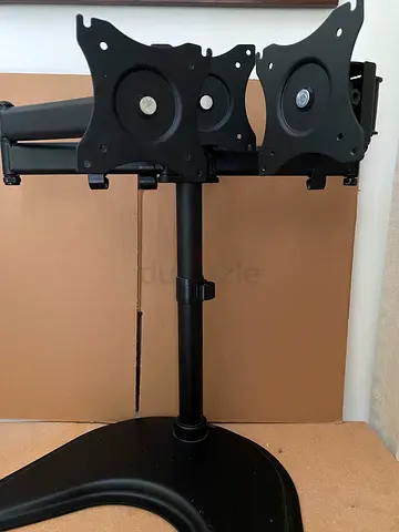 Triple monitor table stand/mount adjustable tilt swivel