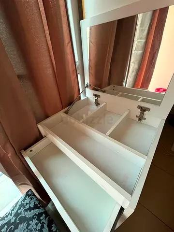 White Dressing Table with Mirror and Storage - Good Condition