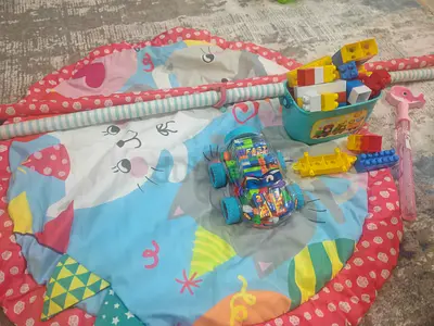 Steriliser and Baby play mat with some toys - free, lightly used