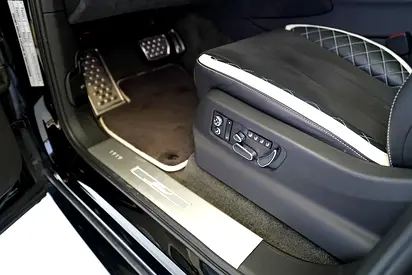 صورة مصغرة 9 لـ 2020 Bentley BENTAYGA