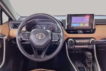 2025 Toyota RAV 4 — фото 10