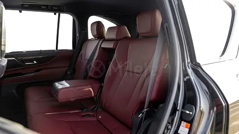 صورة 16 لـ 2026 Lexus LX-SERIES