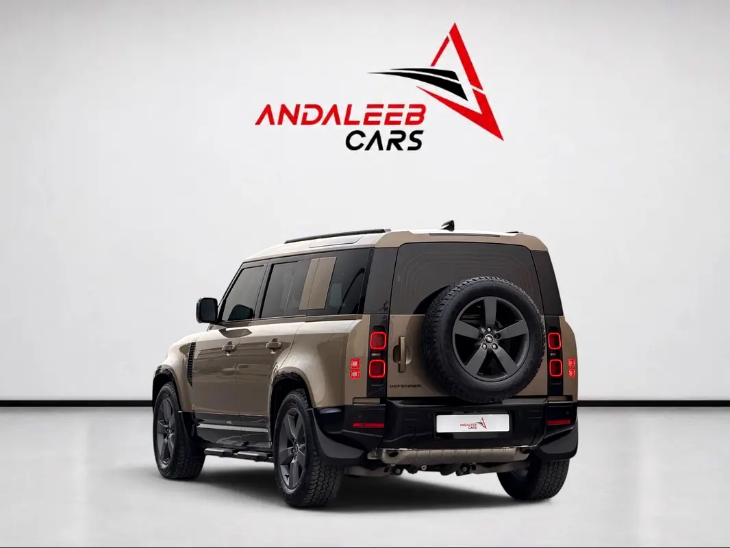 Land Rover Defender 2025