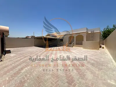 فيلا للإيجار السنوي في الروضة 3 – 4 غرف بمساحة 5000 قدم وحوشين  فيلا مميزة بموقع هادئ وقريب من جميع الخدمات،