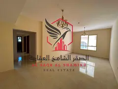 2-bedroom apartment with hall, second tenant, free parking, balcony, and built-in wardrobes. Prime l