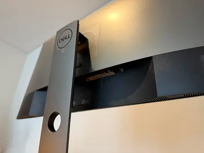 Dell 4K 27-inch display - U2720Q
