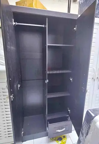 Urgent selling 2 doors wardrobe in excellent condition