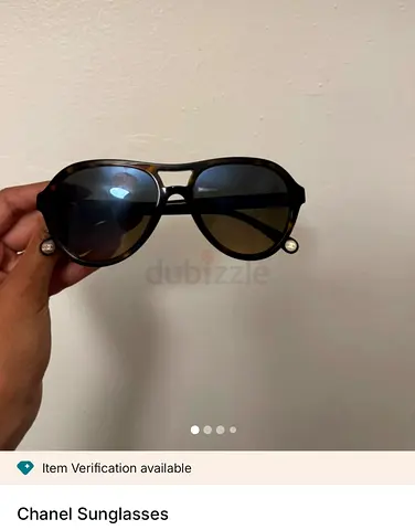 REAL Chanel women's sunglasses - black frame