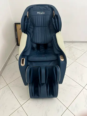 Milano Infant Car Seat - Deep Blue, Good Condition