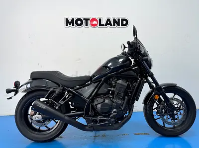 HONDA REBEL 1100 MT 2022 in Dubai