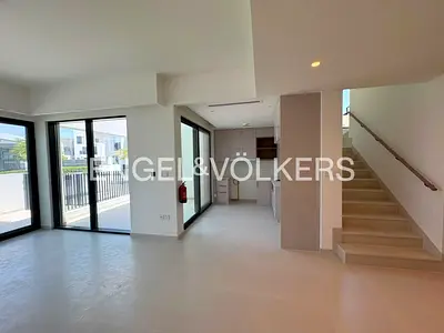 Single Row | Vacant | Backing Pool | G+2