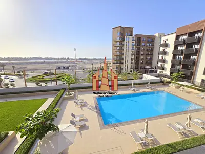 Seaside Breezes & Sunny | Modern 1-Bedroom