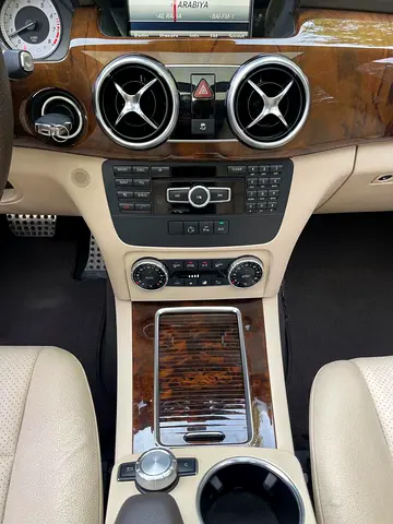 صورة 8 لـ 2014 Mercedes-BENZ GLK