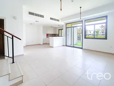 Single Row | Spacious Layout | 4 Cheques | Vacant