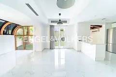 Fully Upgraded | Vacant | Prime Location
